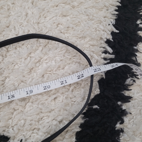 Vintage authentic Dooney & Bourke plaid red black crossbody purse tartan - Picture 16 of 16